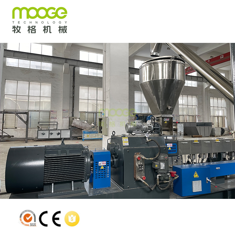 TDY50 45KW 150kg / jam Paralel Twin Screw PET Flakes Pelletizing Line