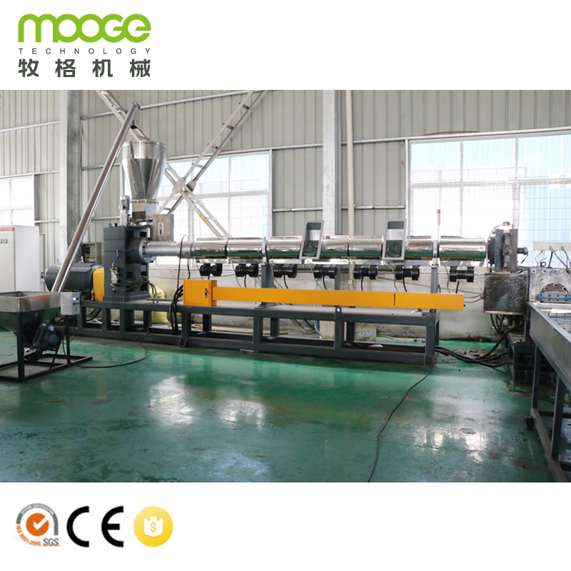 Plastik HDPE Single Screw Extruder Granulator Machine Daur Ulang Pelletizing Line