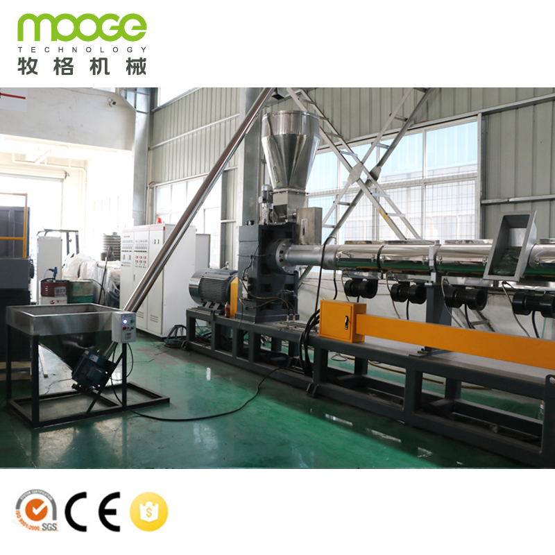 Plastik HDPE Single Screw Extruder Granulator Machine Daur Ulang Pelletizing Line